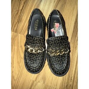 Guess Women's 6.5 Hillford Black PU Leather Gold Chain Platform Loafers